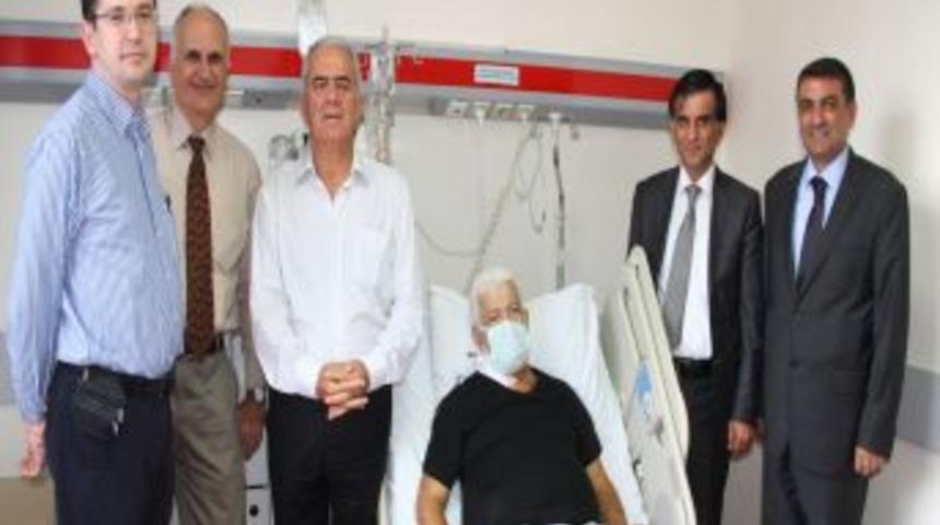 İngiliz Don&ouml;r&uuml;n Karaciğer Ve B&ouml;breğiyle Şifa Buldu