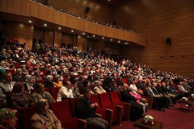 Yazar Karataş&rsquo;tan Huzurlu Ailenin Sırları 2