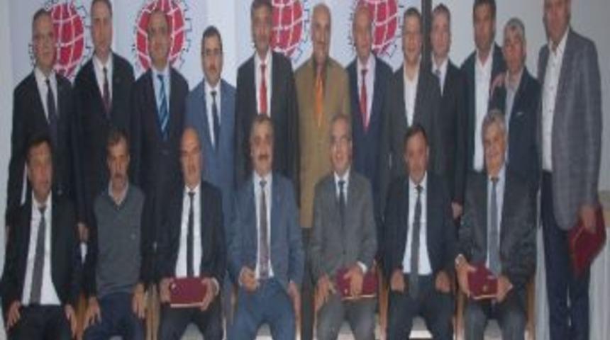 Nitso&rsquo;dan Eski &Uuml;yelere Plaket