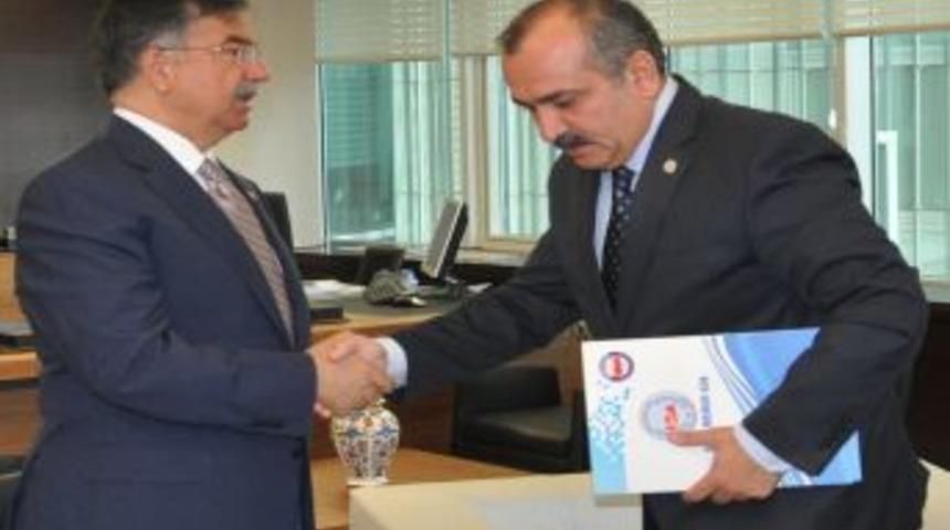 Askeri Hastenelerde G&ouml;rev Yapan Sivil Memura D&ouml;ner Sermayeden Pay Geliyor