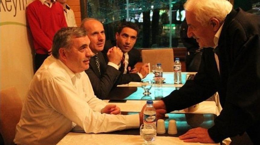 Başkan Toçoğlu Terzi Ve Tuhafiyeci Esnafıyla Buluştu