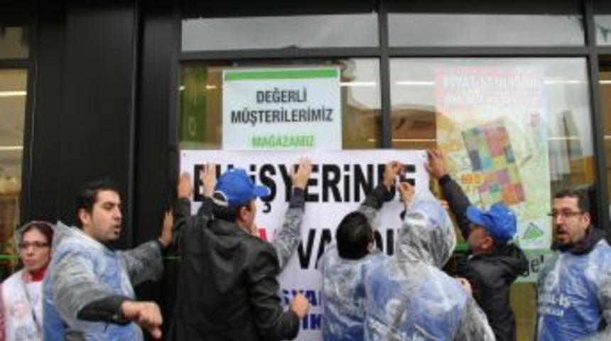 Fransız Leroy Merlin Yapı Market Bursa Mağazası &Ccedil;alışanları Grevde