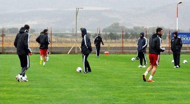 Sivasspor da Gen&ccedil;lerbirliği Ma&ccedil;ının Hazırlıkları Başladı 1