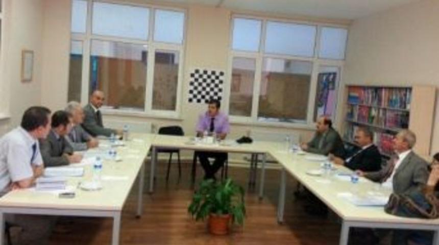 Lise M&uuml;d&uuml;rleri Bah&ccedil;eşehir Koleji&rsquo;nde Toplandı