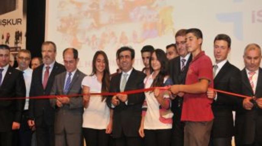 Mersin 3. İstihdam Fuarı A&ccedil;ıldı