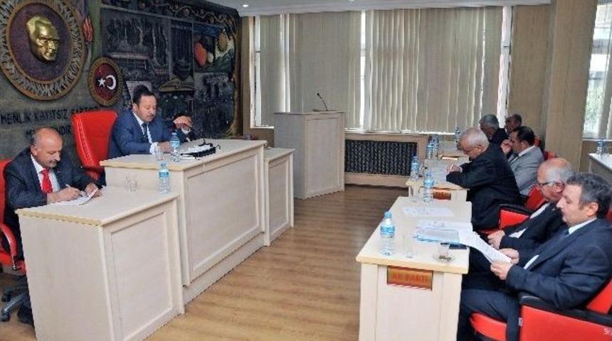 G&uuml;m&uuml;şhane&rsquo;de Madenlere Y&ouml;nerge &Ccedil;ıktı