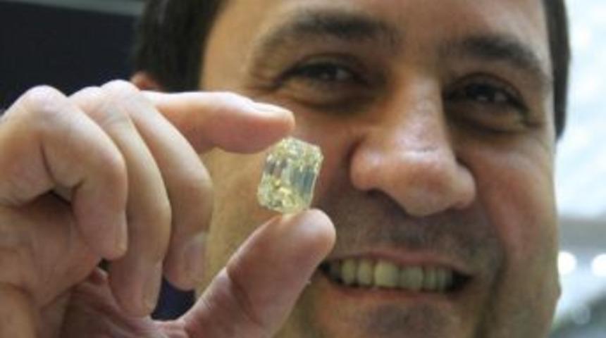 1 Milyon 200 Bin Dolarlık Taş