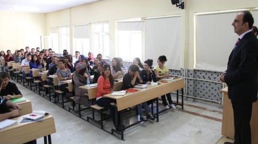 Başkan Altay&rsquo;dan Sel&ccedil;uk &Uuml;niversitesi&rsquo;ne Ziyaret