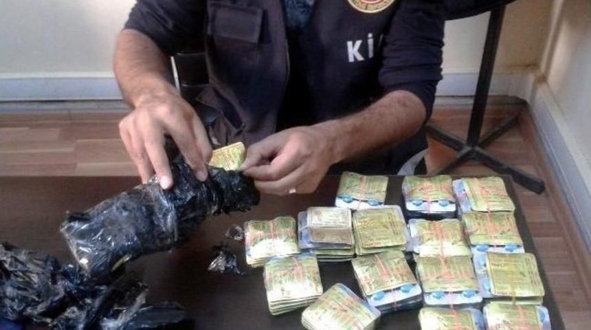 Gaziantep'te 880 Adet Uyarıcı Hap Ele Ge&ccedil;irildi
