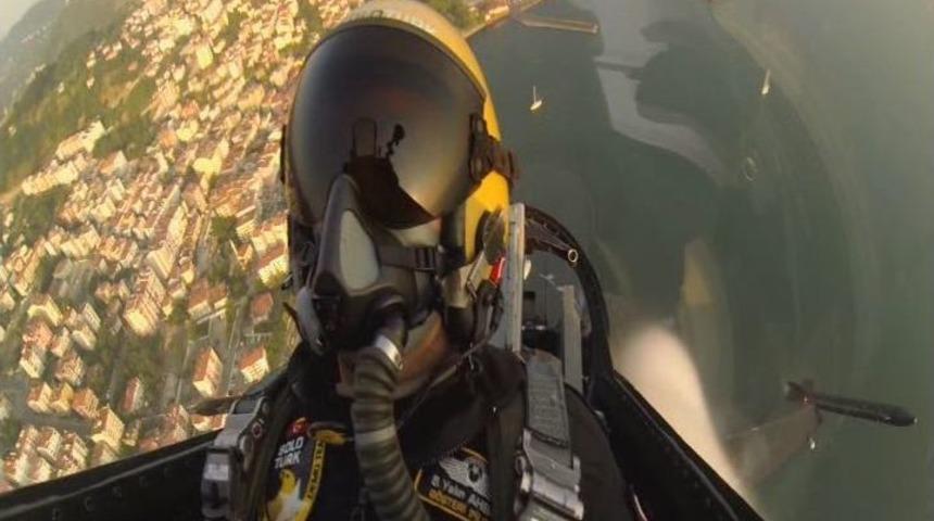 Solo T&uuml;rk'&uuml;n Ereğli'deki G&ouml;sterisinin U&ccedil;aktan &Ccedil;ekilen G&ouml;r&uuml;nt&uuml;leri Servis Edildi