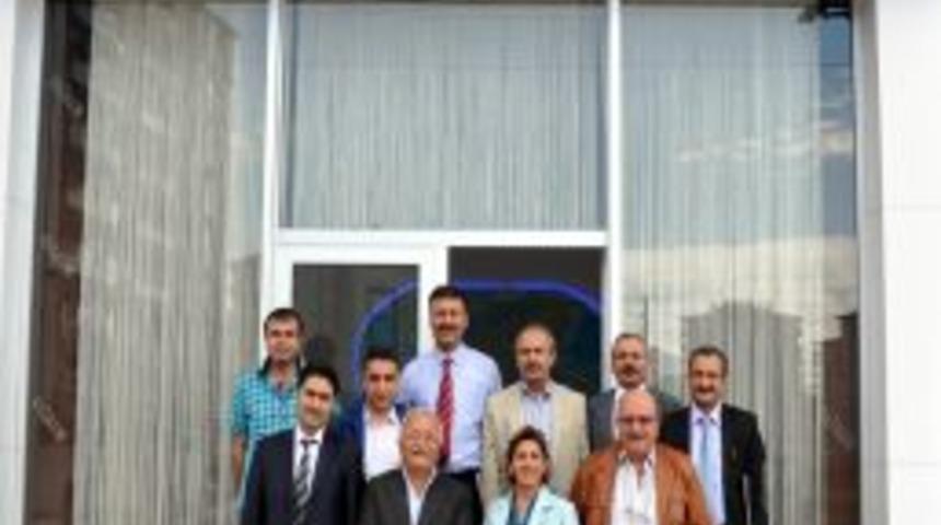Gazeteciler MAKİAD'da Buluştu