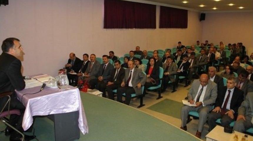 Karaman'da Okul M&uuml;d&uuml;rleri Toplantısı