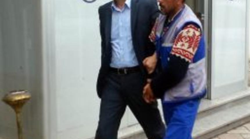 Doktoru Tehdit Eden Şahsa 2 Yıl 1 Ay Hapis Cezası