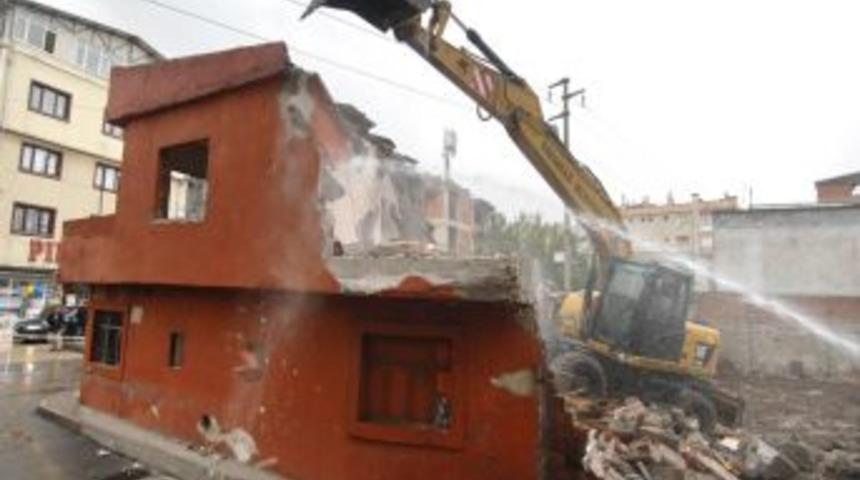 Alemdar'da Yollar Genişletiliyor