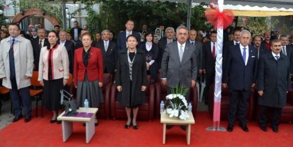 G&uuml;mr&uuml;k Ve Ticaret Bakanı Yazıcı: "demokratikleşme Paketini &Ccedil;ok İyi Anlamak Ve Anlatmak Gerekir&rdquo;