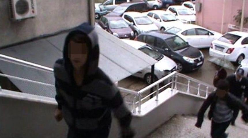 2 &Ccedil;ocuğun Erkek Arkadaşlarına Cinsel İstismarda Bulunduğu İddiası