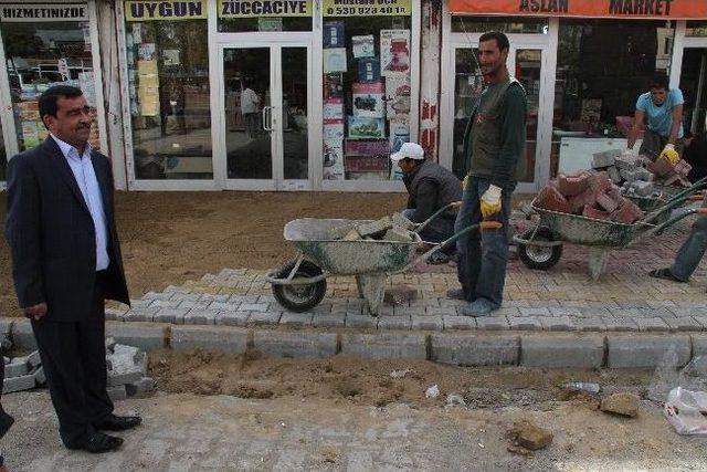 Muradiye Belediyesi’nden Kaldırıl Yenileme Çalışması