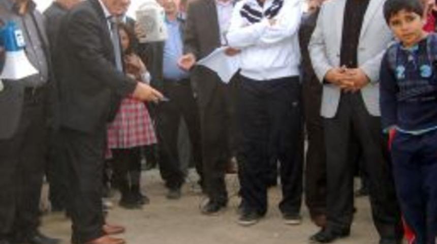 Bitlis&rsquo;te &Ouml;ğretmenler Meslektaşlarına Destek Amacıyla Kalem Bıraktı