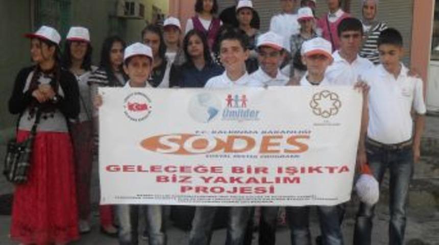 Mazıdağılı &Ouml;ğrenciler Okuma Salonu Ile Liseli Oldu