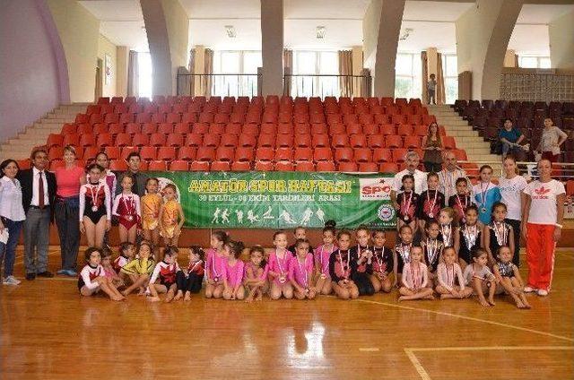 Cimnastikte 35 Sporcu Yarıştı 2