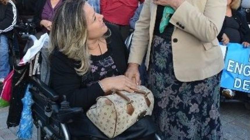 İzmirli Engellilerden Tepki