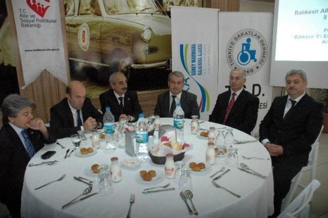 Balıkesir İlindeki Engelli N&uuml;fusun Veri Tabanı Araştırılıyor