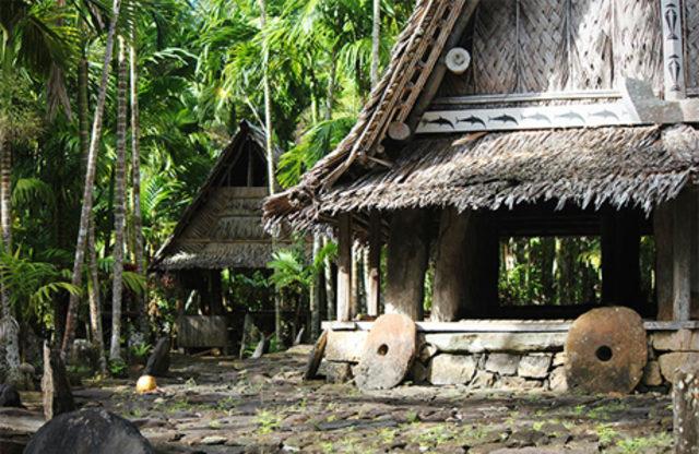 micronesia-yap-mens-house-1