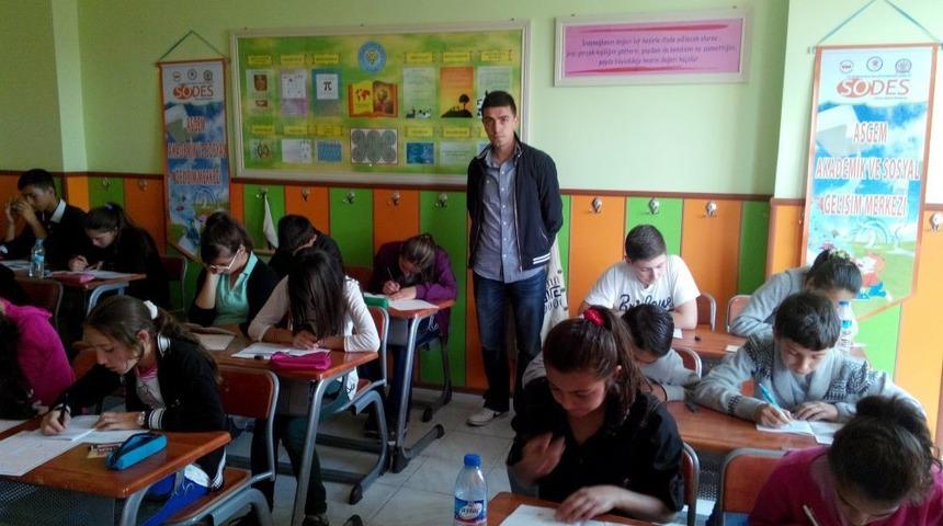 Bilal Şahin Okuma Salonu &Ouml;ğrenci Se&ccedil;me Sınavı Yapıldı