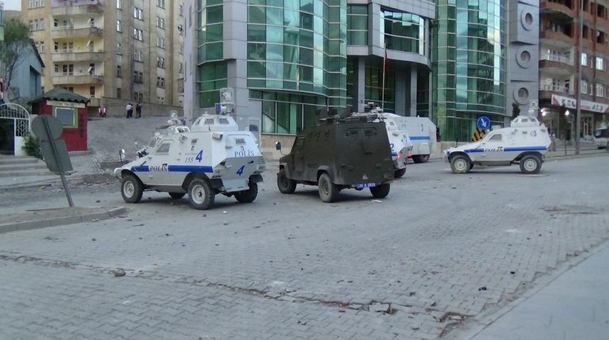 Demokratikleşme Paketi Bahanesiyle Olay &Ccedil;ıkardılar