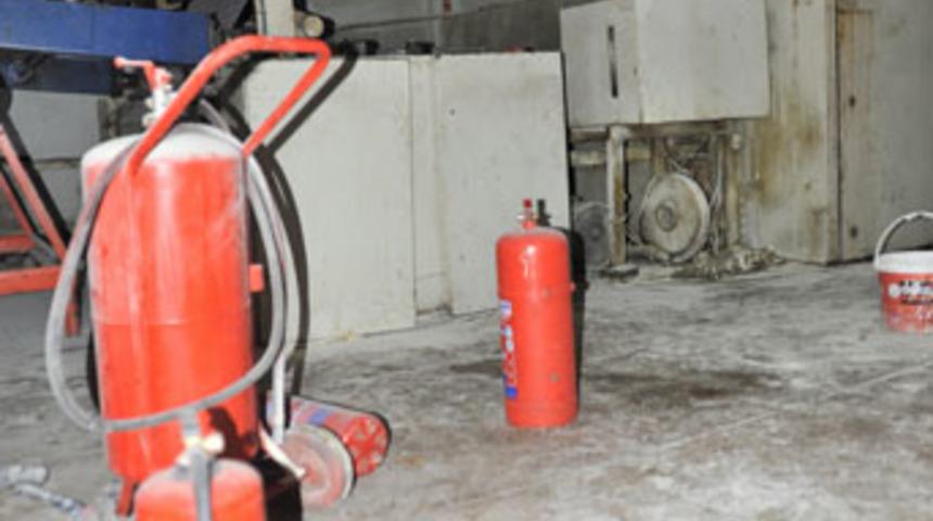 Fabrikasındaki yangına kalbi dayanmadı