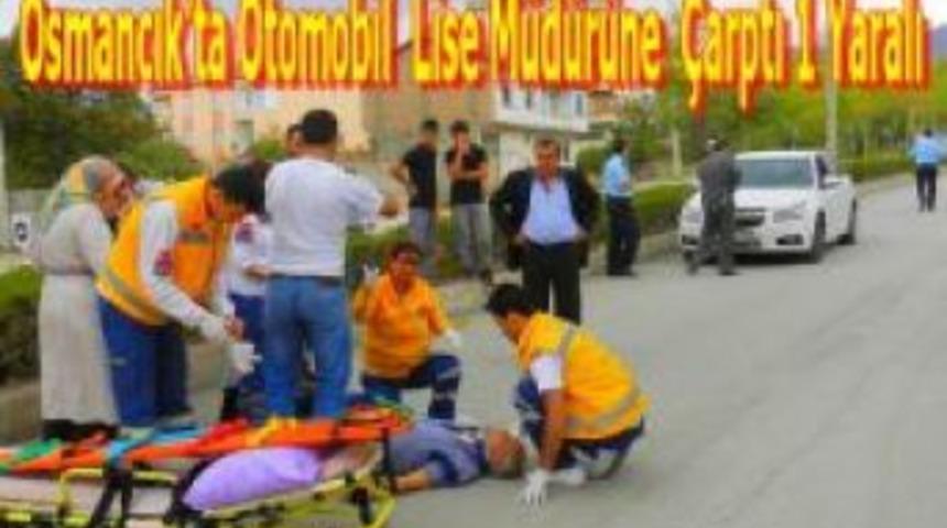 Otomobil lise m&uuml;d&uuml;r&uuml;ne &ccedil;arptı 1 yaralı