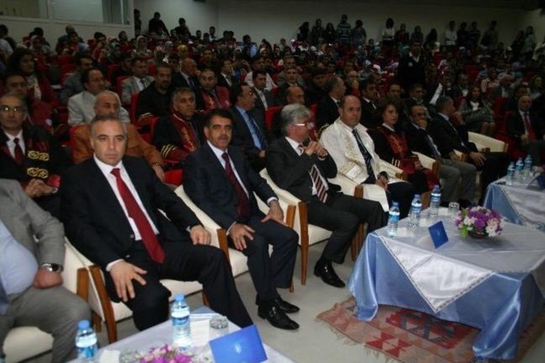 Ka&uuml; 20 Bin &Ouml;ğrenciyle 2013-2014 Akademik Eğitime Başladı