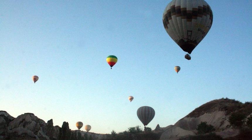 Kapadokya, Bayrama Dolu Giriyor