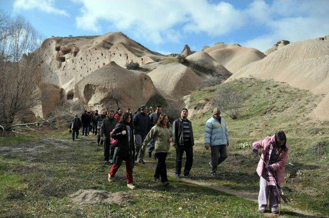 Kapadokya, Bayrama Dolu Giriyor