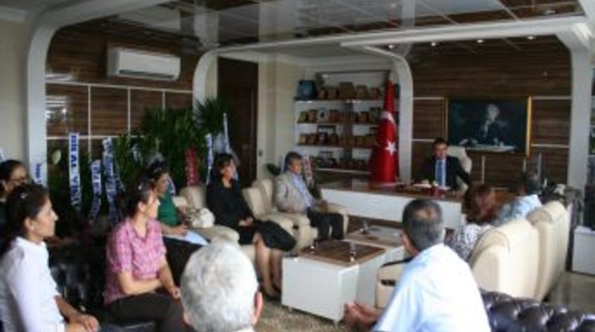 Kaymakam Demir&ouml;z: B&uuml;y&uuml;k Aşklar, B&uuml;y&uuml;k Hizmetlere D&ouml;n&uuml;şt&uuml;