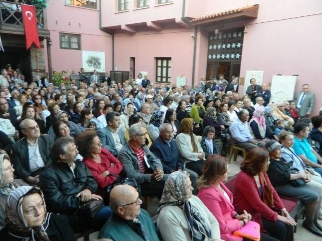 Bir Yastıkta 40 Yıl!