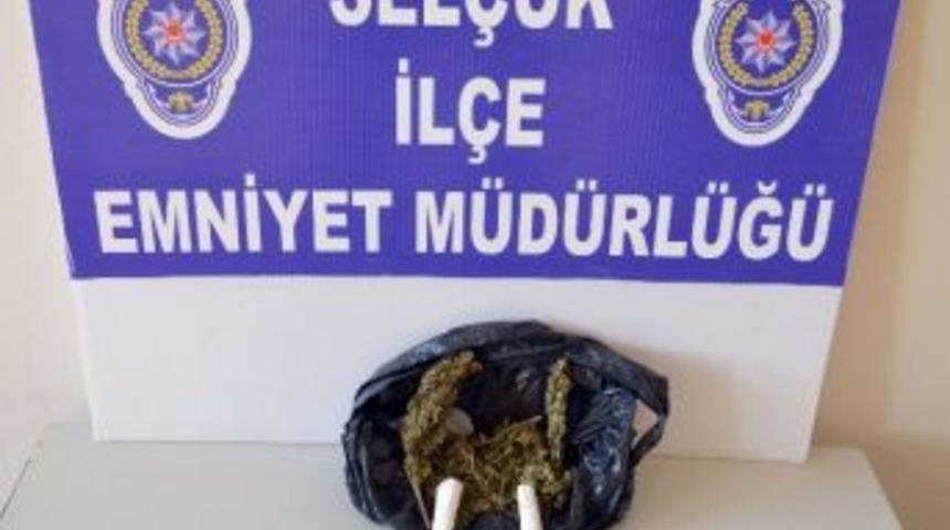 Sel&ccedil;uk Polisinden Zehire Seri Operasyonlar