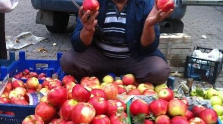 Yozgat&rsquo;ta Yetişen Elmalar Pazarda Yerini Aldı