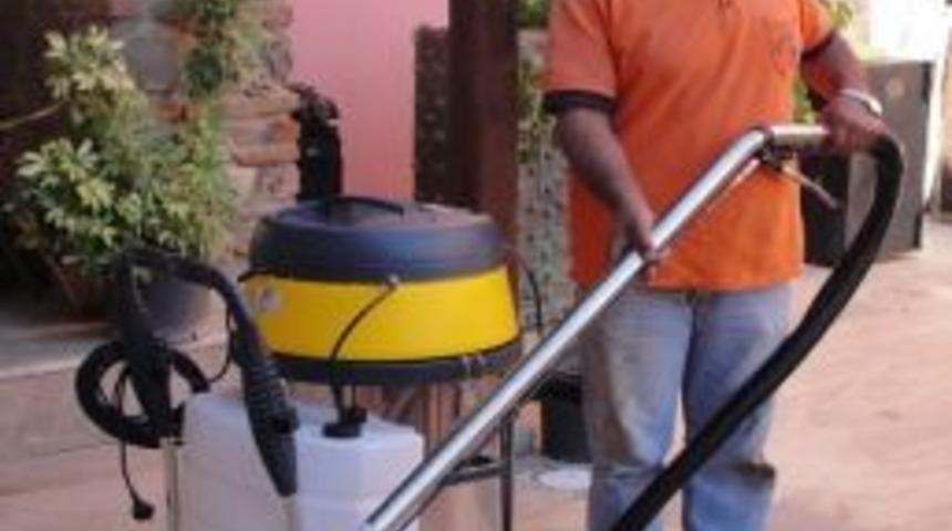 &Ouml;demiş&rsquo;te Cami Halılarını Belediye Temizlenecek