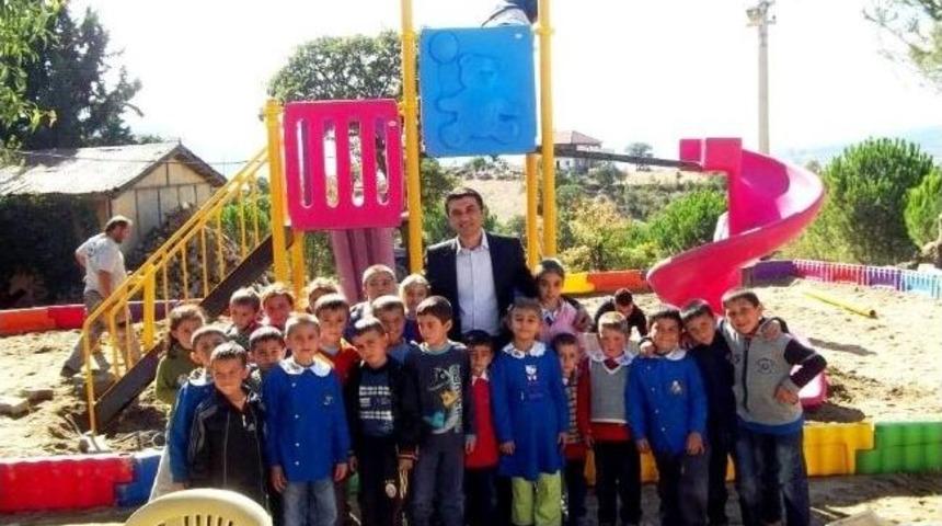 Sarıg&ouml;l'de Ali, Sıla Ve Sinem'in Adları Parkta Yaşayacak