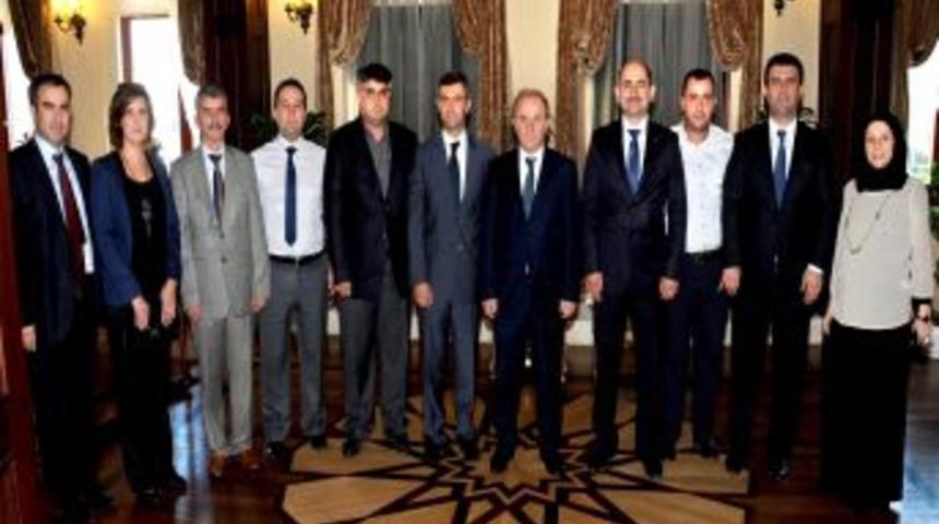 Antalyalı Işadamları, Vali &Ouml;zt&uuml;rk'&uuml; Van Gezisine Davet Etti