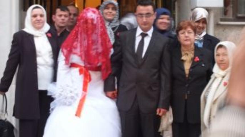 'G&uuml;l Anneler' 41&rsquo;inci D&uuml;ğ&uuml;n&uuml; Yaptı