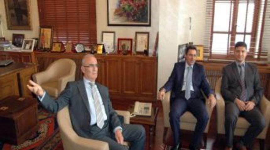 Samsun M&uuml;ft&uuml;s&uuml; &Ouml;zt&uuml;rk, Başkan Yılmaz&rsquo;ı Ziyaret Etti