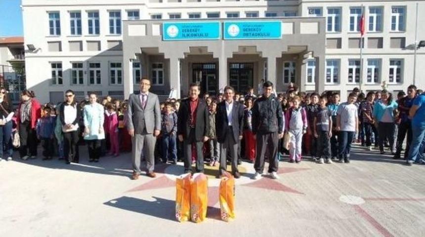 Derek&ouml;y Belediyesi'nden Eğitime Katkı