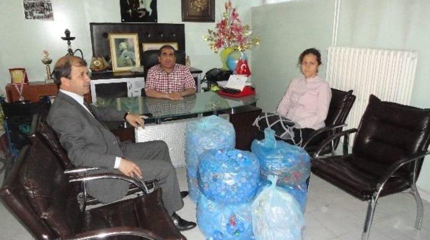 Besni Milli Eğitim M&uuml;d&uuml;rl&uuml;ğ&uuml;mdem Asd&rsquo;ye 400 Bin Kapak