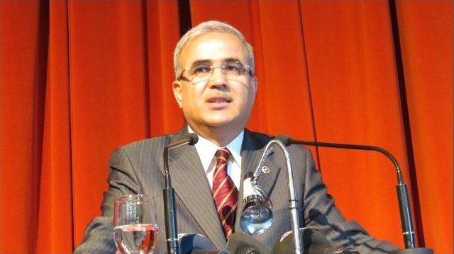 İn&ouml;n&uuml; &Uuml;niversitesi Akademik Yıl A&ccedil;ılış T&ouml;reni Yapıldı 3