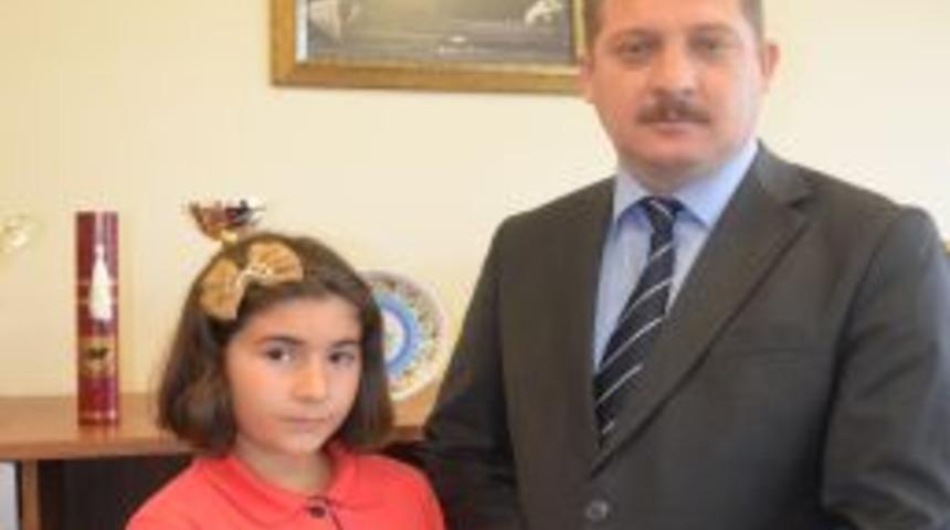 Kurtk&ouml;y Coşkun Koleji Şiir Yarışmasında İstanbul Birincisi Oldu