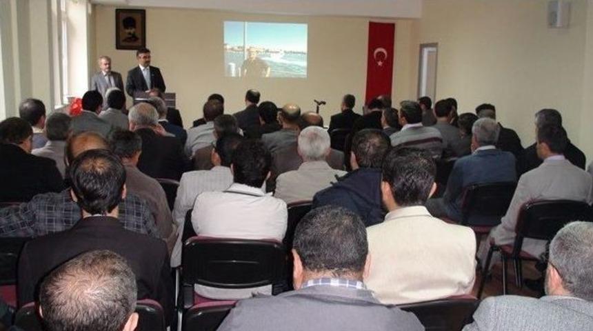 Din G&ouml;revlilerine &lsquo;cami Ekseninde Etkili İletişim&rsquo; Semineri Verildi