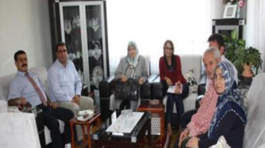 Valilik Tarafından Oluşturulan Ekip Şehit Aileleri Ziyaret Ediyor