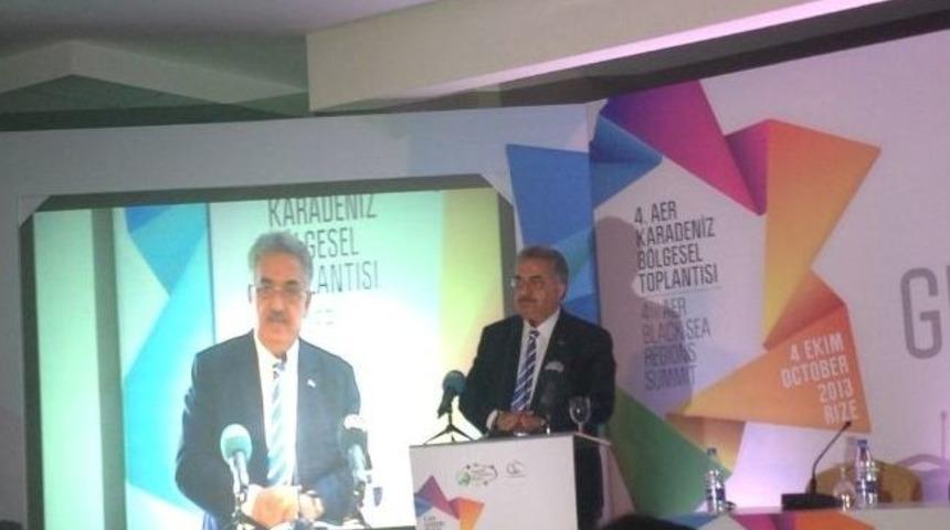 Edirne Karadeniz B&ouml;lgesel Toplantısı'na Katıldı